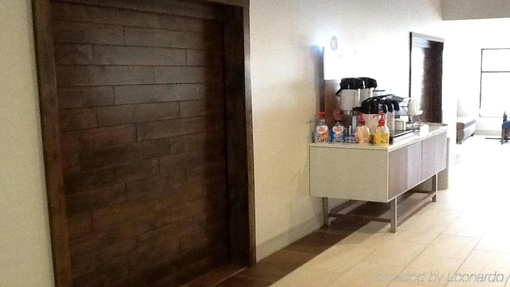 Holiday Inn Express North Tyler Ngoại thất bức ảnh