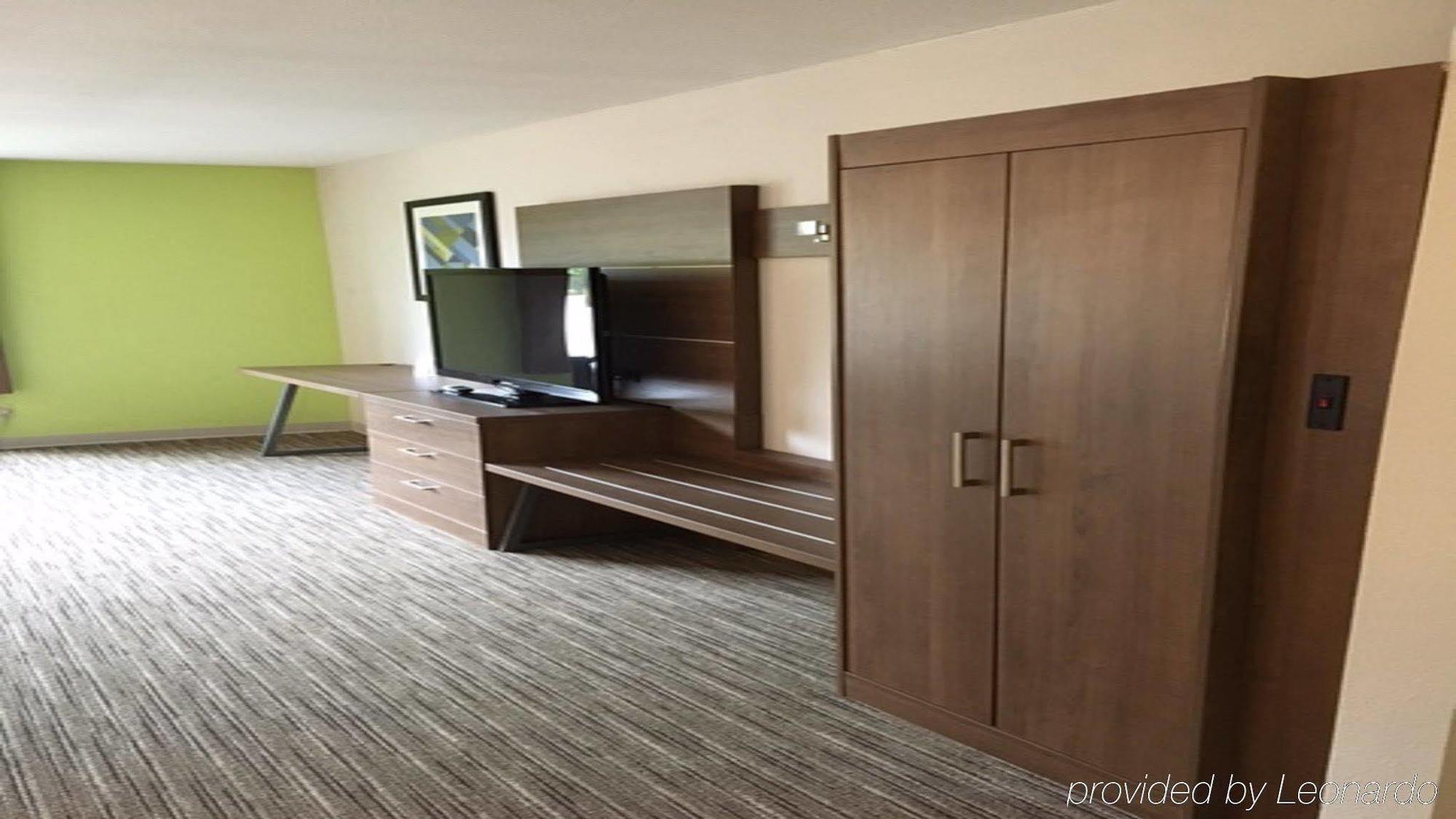 Holiday Inn Express North Tyler Ngoại thất bức ảnh