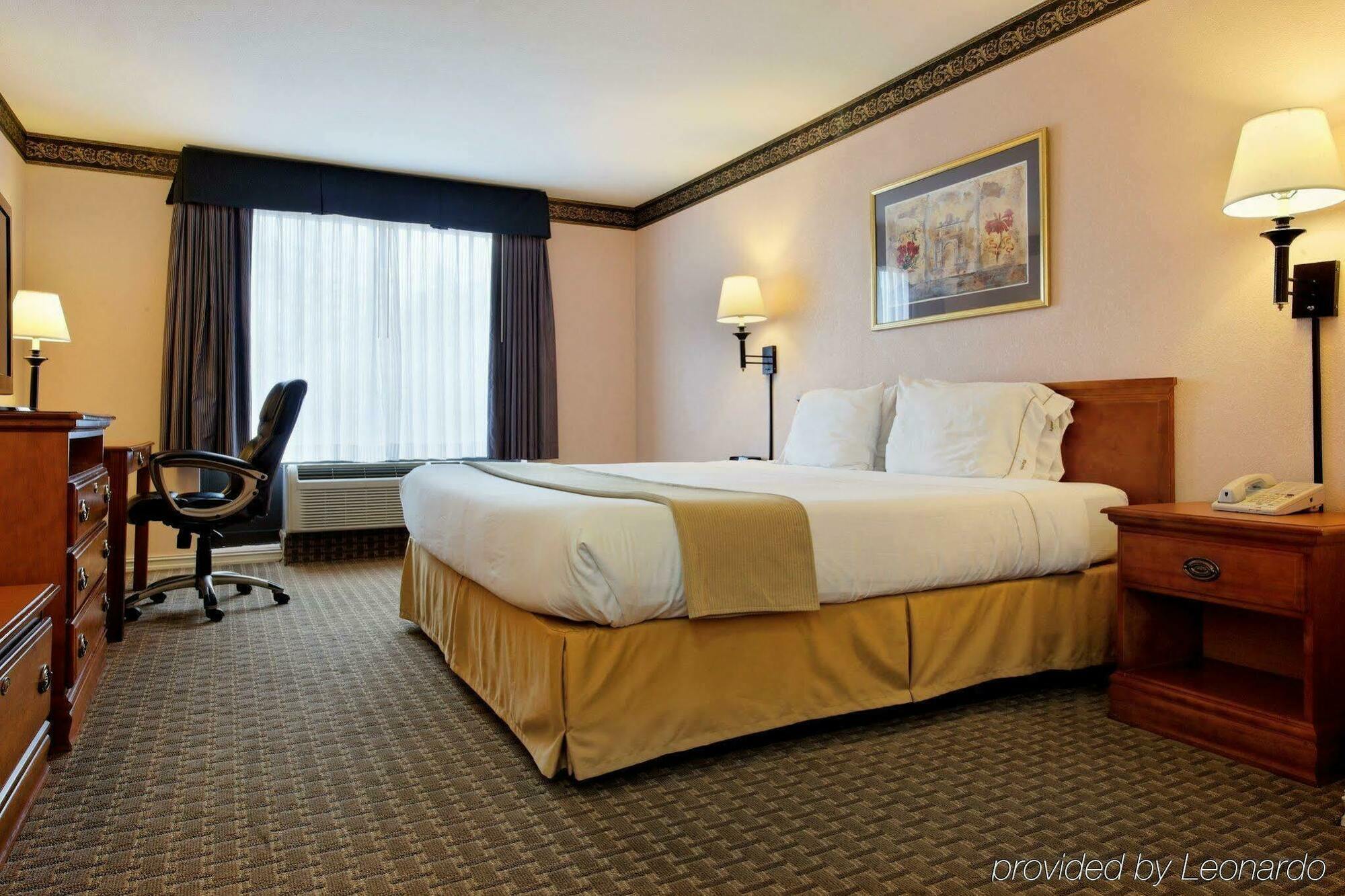 Holiday Inn Express North Tyler Ngoại thất bức ảnh