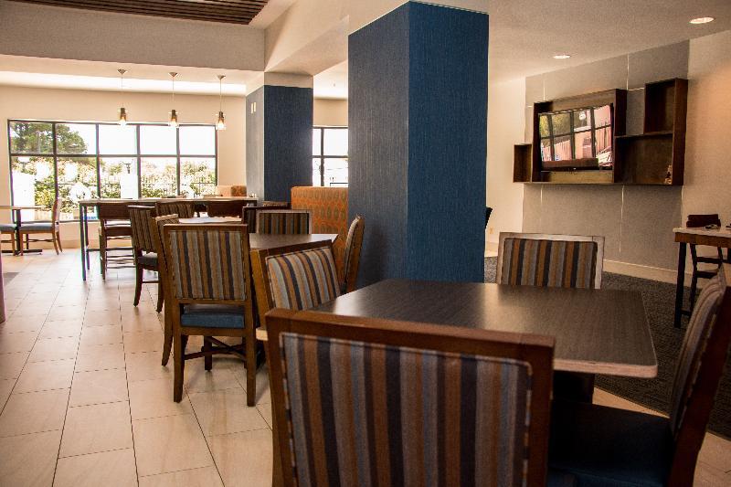 Holiday Inn Express North Tyler Ngoại thất bức ảnh